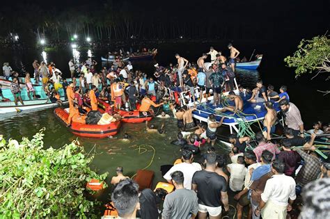 Tourist boat capsizes in southern India; at least 22 dead